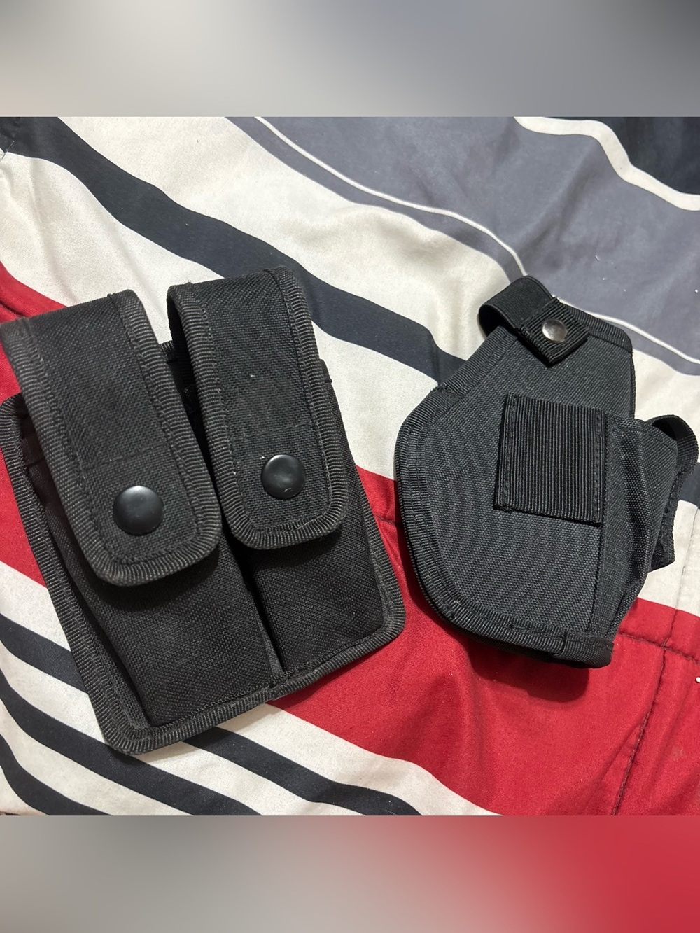 Pouch set
